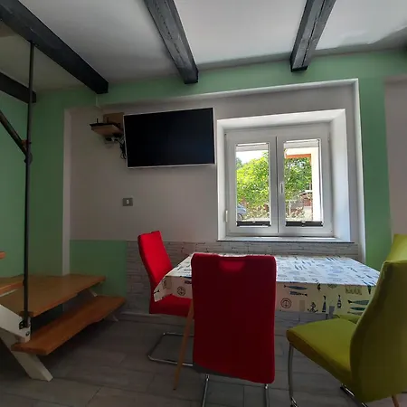 شقة Apartma Lubiana